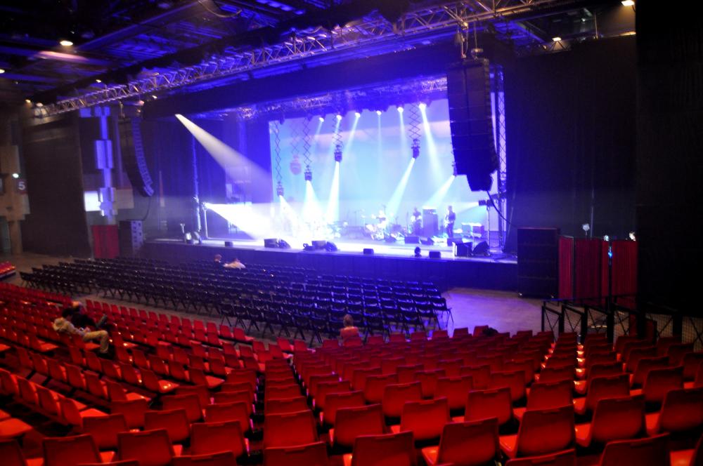 photo scene et salle