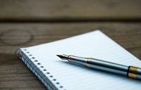 photo carnet avec stylo